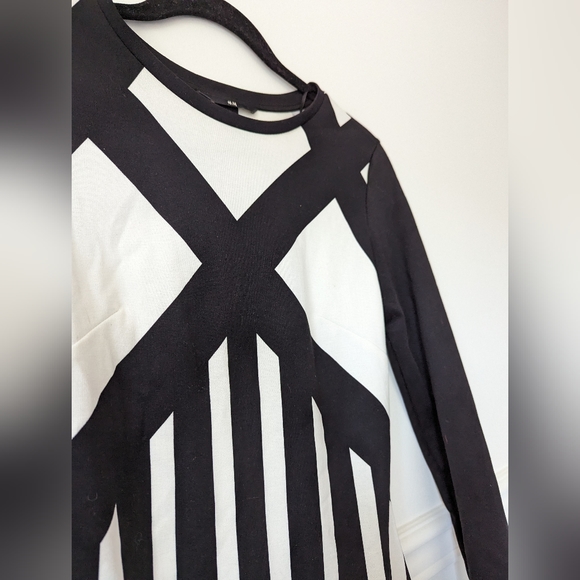 H&M Black & White Dress - Picture 3 of 5